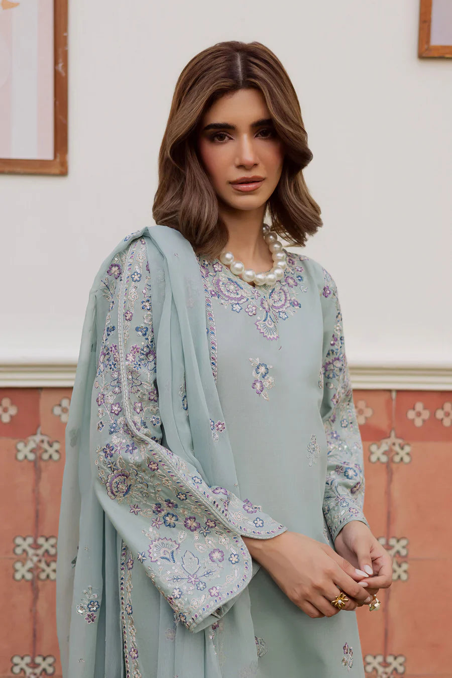 Basil – Embroidered Lawn 3 Piece Suit