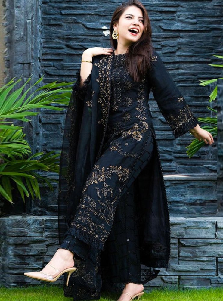 Organza – Embroidered Lawn Suit